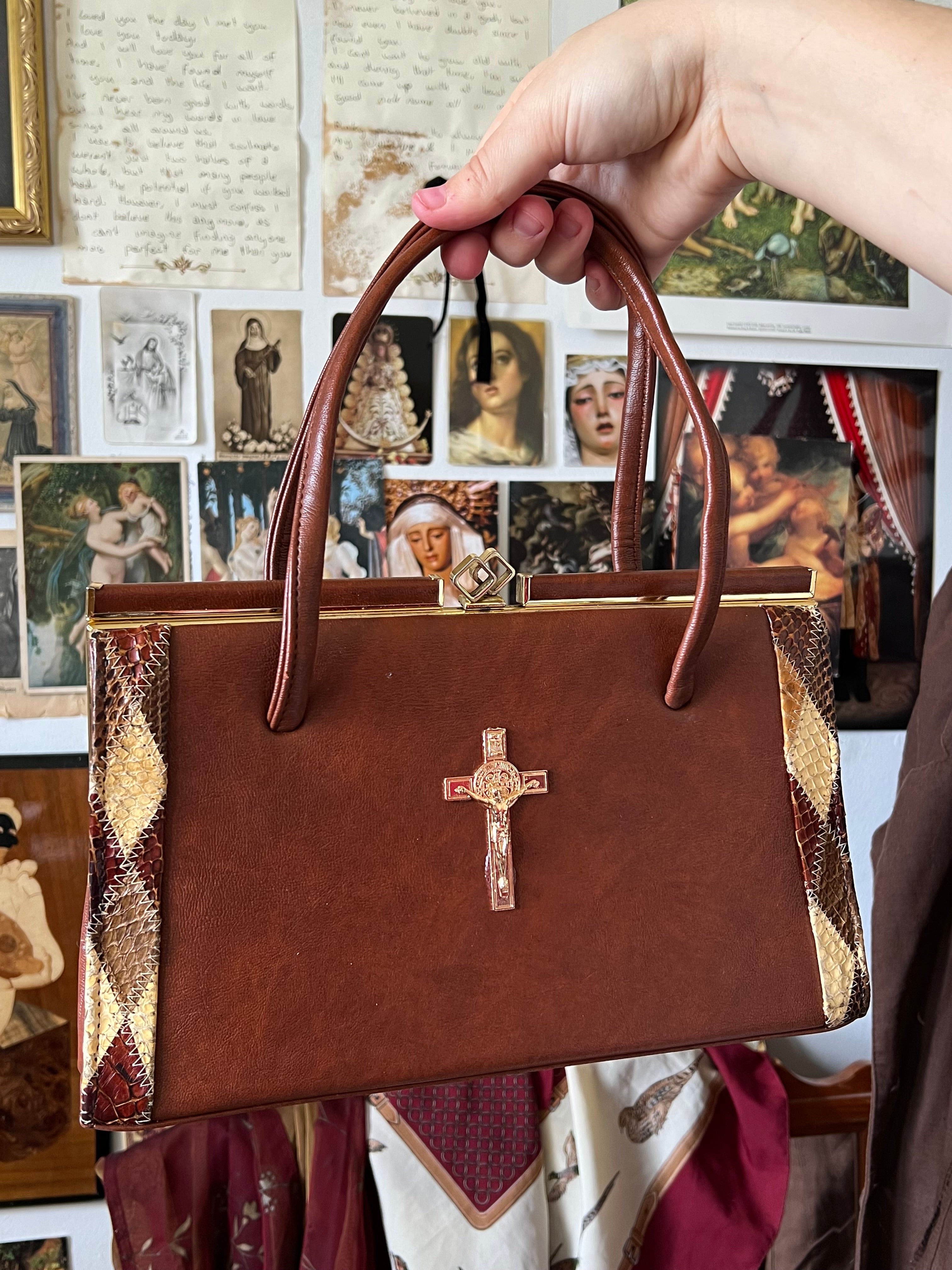 The southern gothic girl handbag