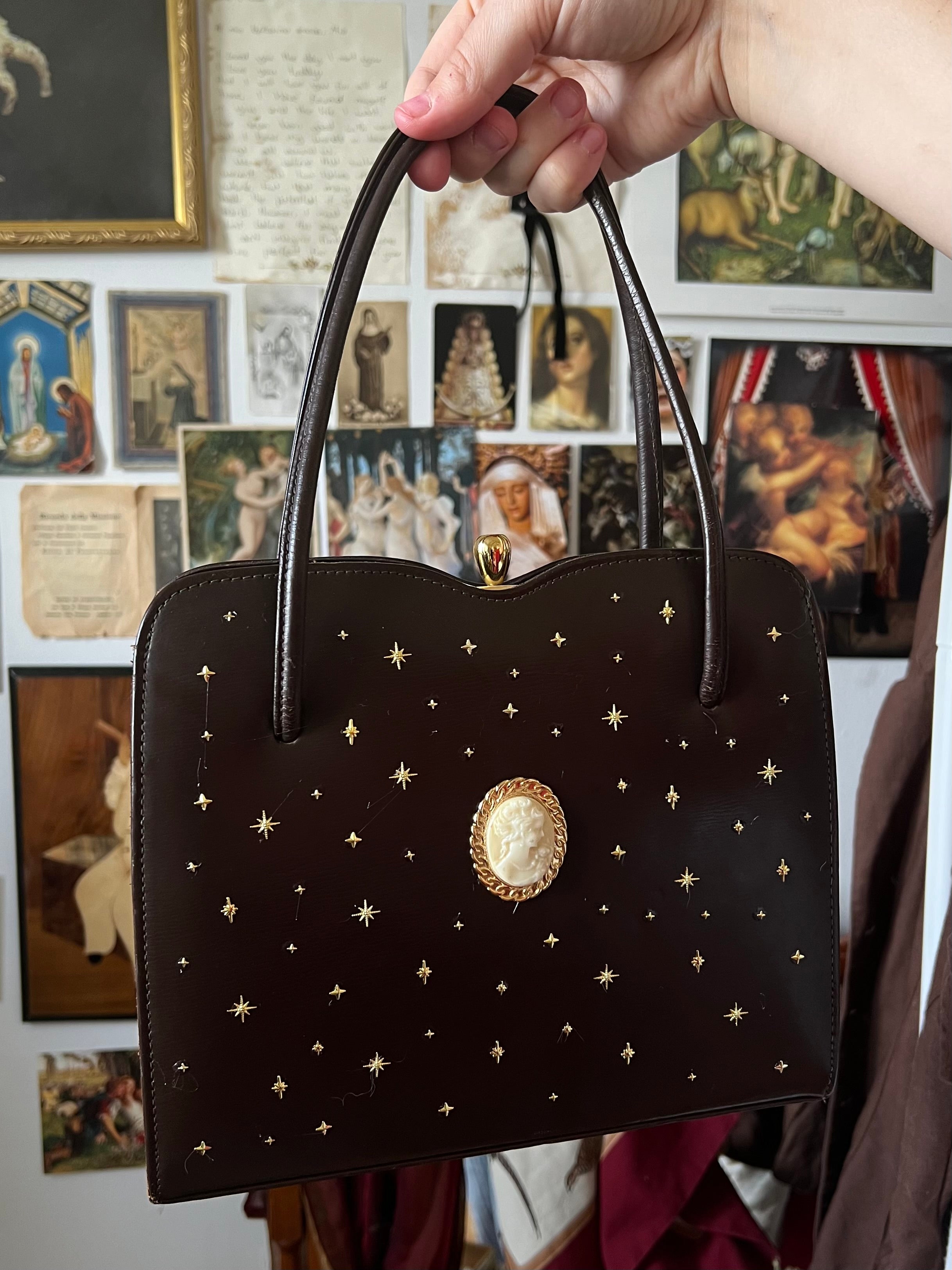 The antique veil handbag