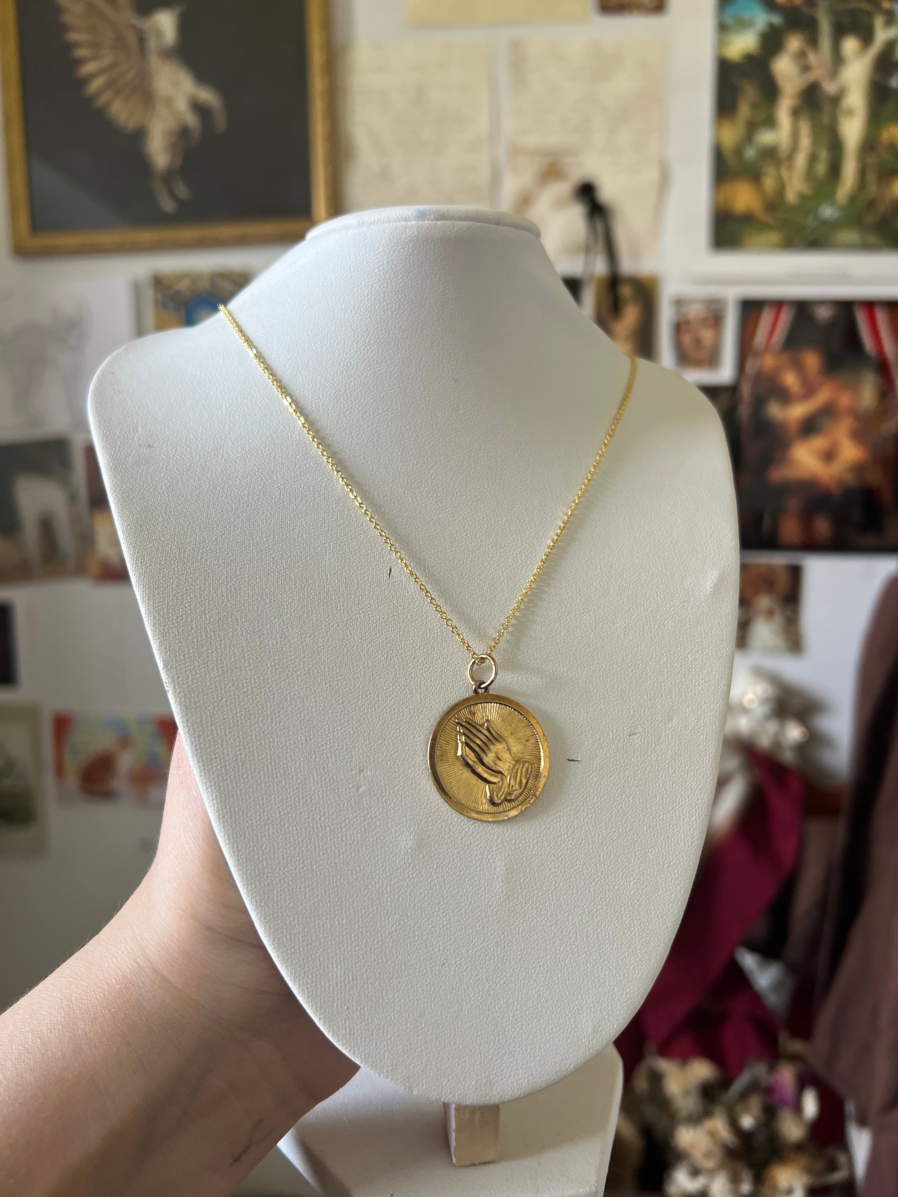 The hands of god vintage necklace
