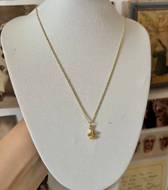 The Quiet Crown Necklace